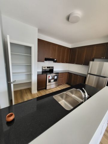 For Lease - 514 RYE GRASS Way, Barrhaven, Ontario - Photo 2
