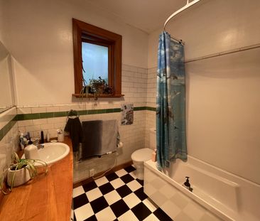 Character Home in Island Bay - Photo 5