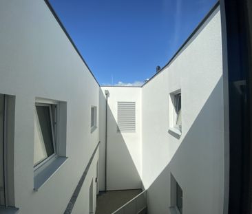 U3 ERSTBEZUG Top Dachwohnung 2 Zimmer + Terrasse =DAS LAURENZ= 1 be... - Photo 1