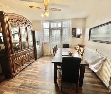 Village Way, London - Photo 5