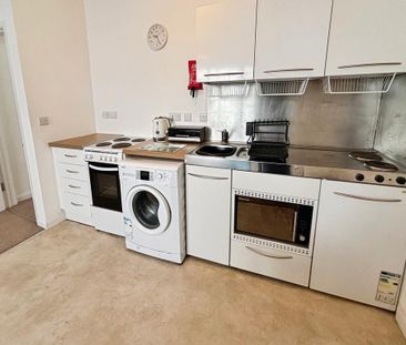 1 bedroom flat to rent - Photo 6