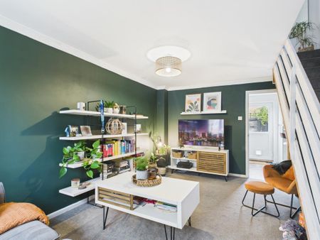 2 bedroom terraced house to rent - Photo 3