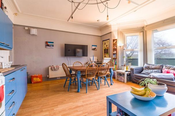 5 bedroom maisonette to rent - Photo 1