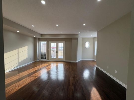 For Lease - 2510 Countryside Drive Unit# 22, Brampton, Ontario - Photo 1