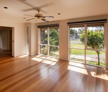 This beautifully presented refurbished 4-bedroom home combines spac... - Photo 1