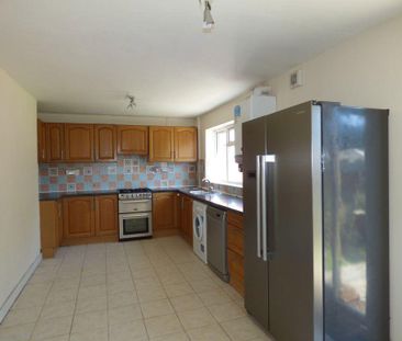 3 bedroom semi-detached house to rent - Photo 4