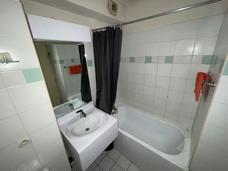 Location Appartement 1 pièce 18m² LILLE 59000 - Photo 5