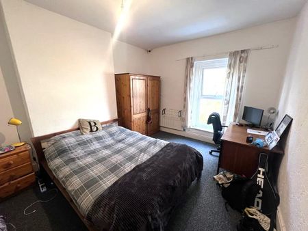 8 bedroom house share to rent - Photo 4