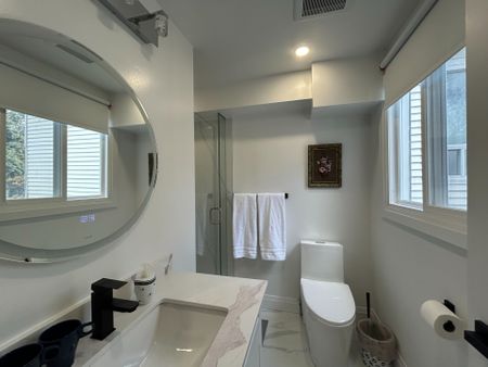 For Lease - 18 Connaught Ave Avenue, Toronto, Ontario - Photo 3