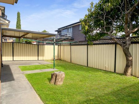 6C Winspear Avenue, 2200, Bankstown Nsw - Photo 2