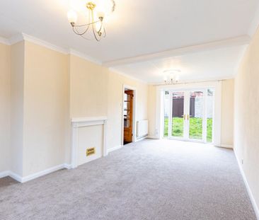 3 bedroom semi-detached house to rent - Photo 2