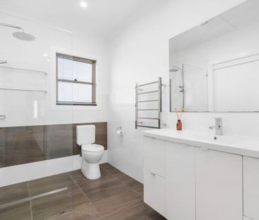 Perfect Family Home! - Photo 4