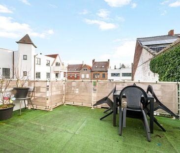 Roeselare : ruime lichtrijke duplexappartement met zolder voorzien ... - Photo 6