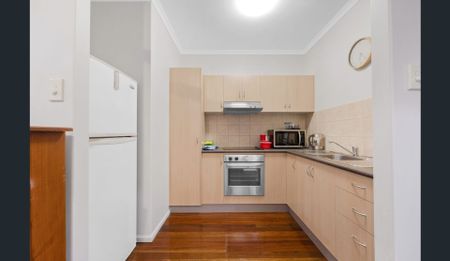 Fully Furnished 1-Bedroom Unit in South Mackay - Photo 4