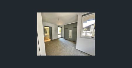 SURE TO IMPRESS - Photo 3