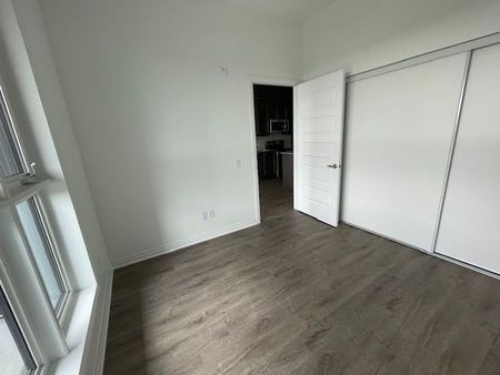 For Lease - 95 Dundas Street Unit# 411, Oakville, Ontario - Photo 4