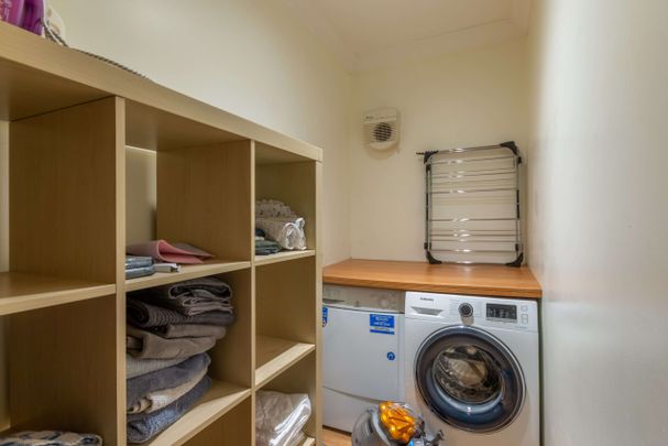 3062L - East Claremont Street, Edinburgh, EH7 4JR - Photo 1