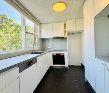 Lovely 3 Bed Home only 600 meters away from Epping Station - Photo 5