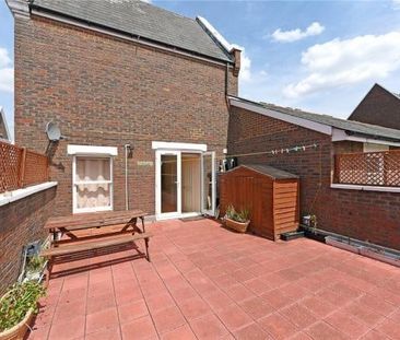 Room in a Shared House, Lockesfield Place, E14 - Photo 1