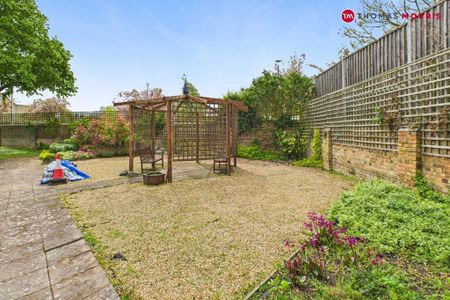 2 bedroom apartment to rent - Photo 4