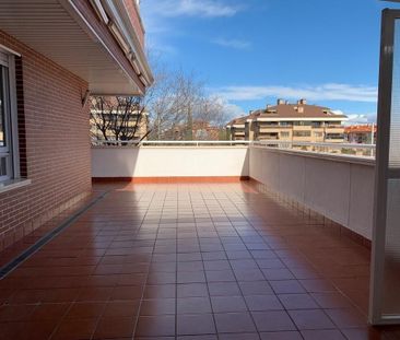 3 room luxury Flat for rent in Boadilla del Monte, Autonomous Regio... - Photo 5