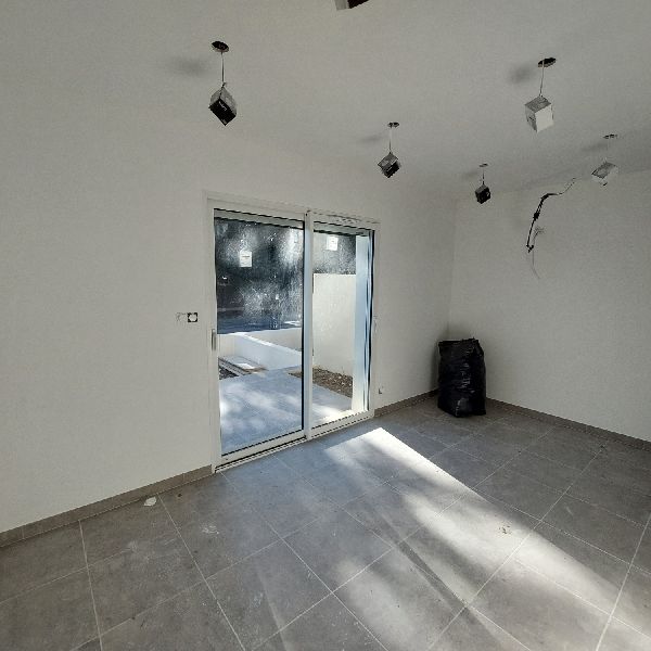 VEDENE 780, - Photo 1