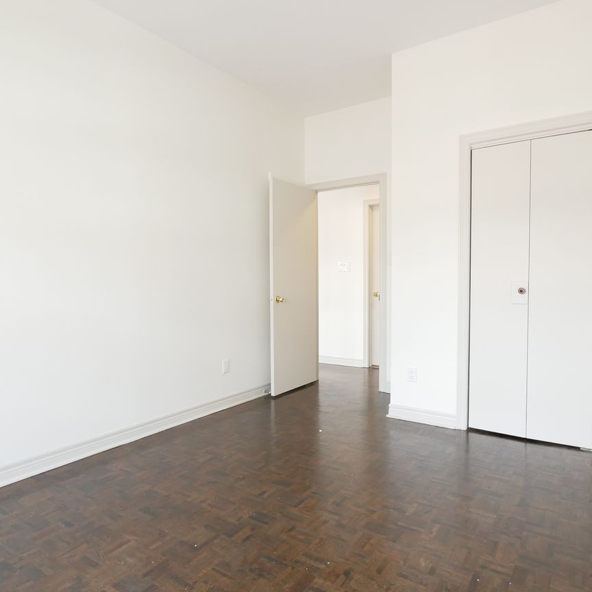 Freshly Renovated, Large, and Bright 1 Bed - Photo 1