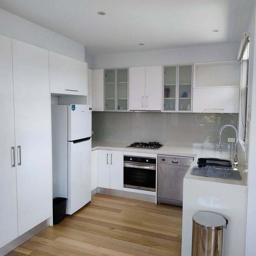 EXPRESSION OF INTEREST from September 2025! One Bedroom available in this fully furnished SHARED HOUSE starting from $475/week, ALL bills included! - Photo 1