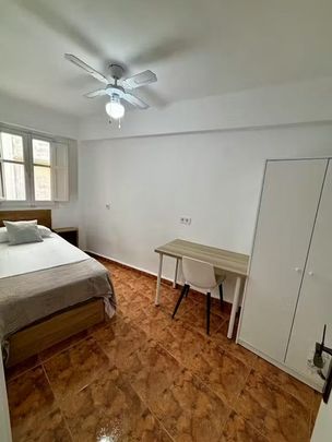 Avenida de Gaspar Aguilar, Valencia, Valencian Community 46017 - Photo 1