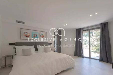CANNES CROIX DES GARDES VILLA 390 M² AVEC PISCINE - Photo 5