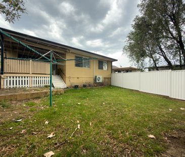 Neat & Spacious Family Home in Prime Location - Photo 4