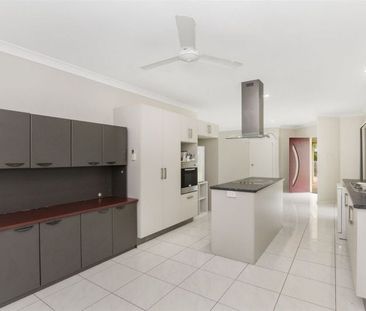 34 Donostia Crescent, Bushland Beach - Photo 3