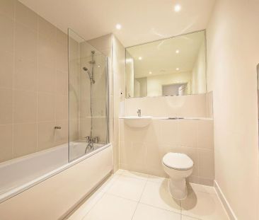 2 bedroom flat to rent - Photo 6