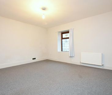 2 bedroom semi-detached house to rent - Photo 4