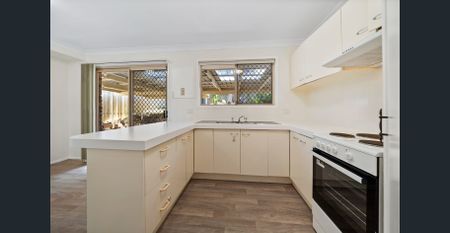 Welcome Home: Where Comfort Meets Outdoor Bliss! - Photo 4