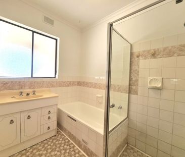 Refurbished Cosy Home - Photo 6