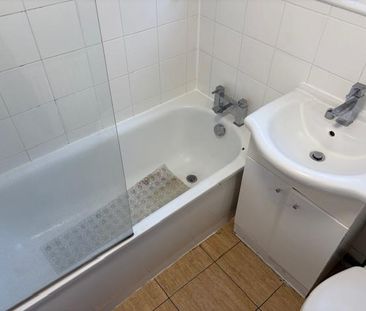 4 bedroom house to rent - Photo 4