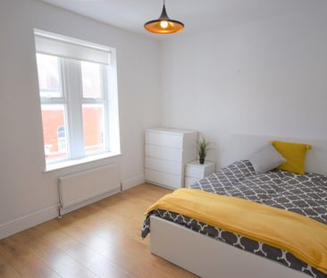 6 Bedroom Student Property - Photo 4