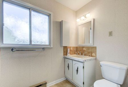 For Lease - 123 Bevdale Road, Toronto, Ontario - Photo 2