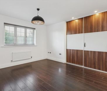 5 bedroom detached house to rent - Photo 1