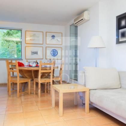 Center-Popolo: Beautiful, renovated 4 bedroom, 4 bath, veranda terrace, uniquely situated in private villa near Villa Borghese and Piazza del Popolo. Bright, silent, air conditioning, panoramic terrace Ref412 - Photo 3