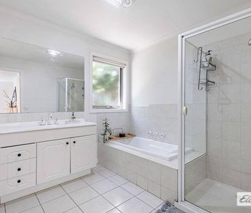 Fully Furnished in Enviable Central Location - Photo 5