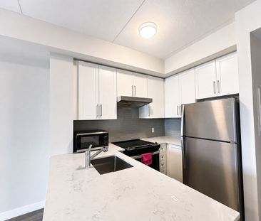For Lease - 15 Queen Street Unit# 2210, Hamilton, Ontario - Photo 4