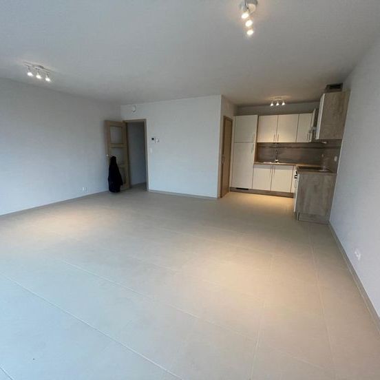 Appartement te huur - Photo 1