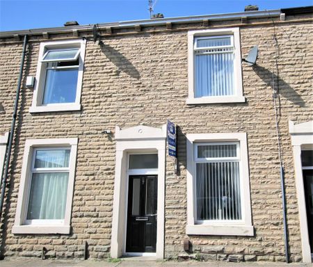 2 bedroom terraced house to rent - Photo 5