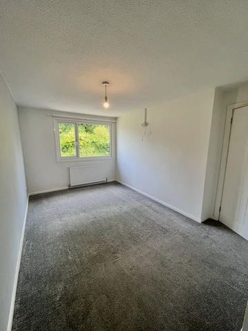 3 bedroom townhouse to rent - Photo 2