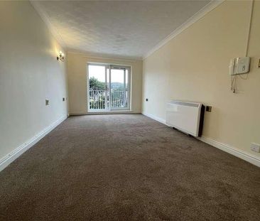 Princess Court, Marine Road, Colwyn Bay, Conwy, LL29 - Photo 2