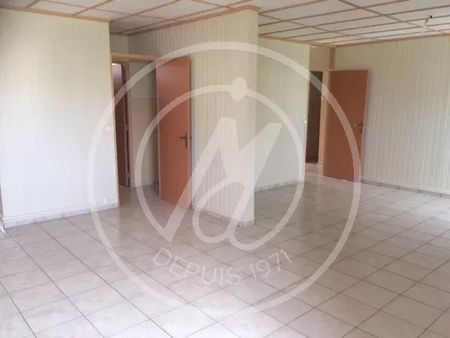 A LOUER 890 euros* 4 pièces * 90 m² * 97139 ABYMES * - Photo 5