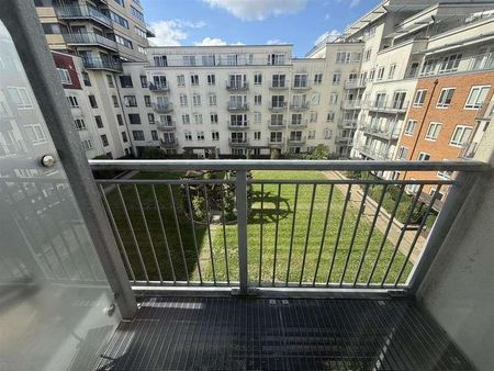 Amelia House, Boulevard Drive, London, NW9 - Photo 3