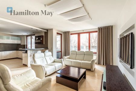 Wyjątkowy apartament na wynajem z trzema sypialniami przy Warsaw Spire - Фото 2